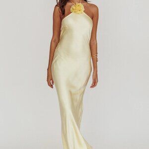 Selfie Leslie High Roller Flower Decoration Halter Dress Butter US Sz 6